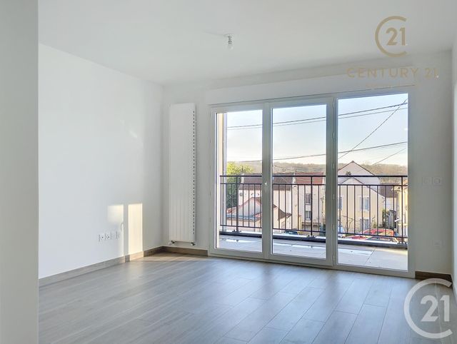 Appartement F1 à louer - 1 pièce - 26.88 m2 - CHAMPS SUR MARNE - 77 - ILE-DE-FRANCE - Century 21 Agence Du Val